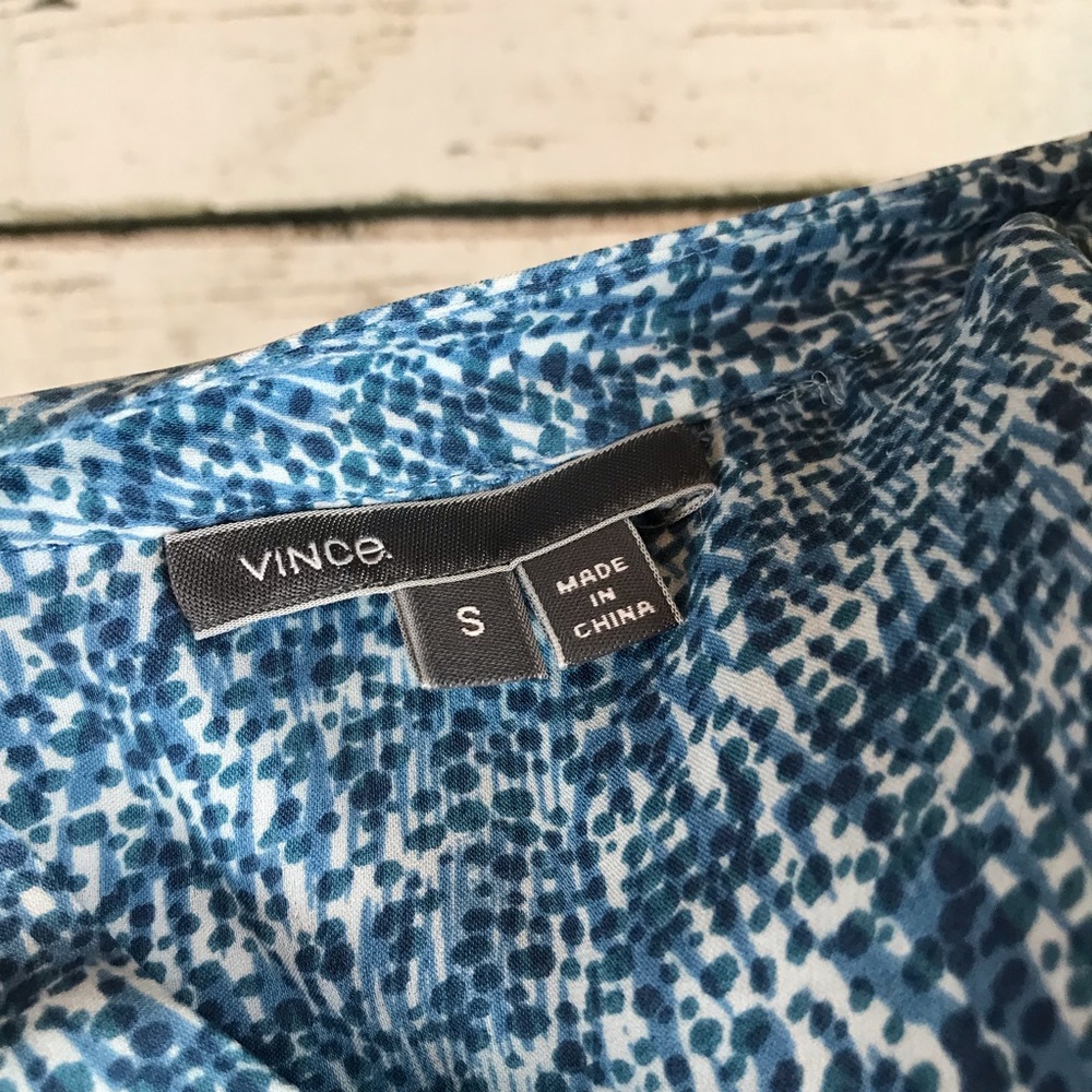 {VINCE} Sleeveless Silk Blouse - Picture 7 of 7